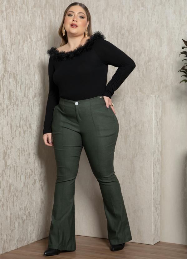 Quintess - Blusa Preta com Pluma no Decote 10