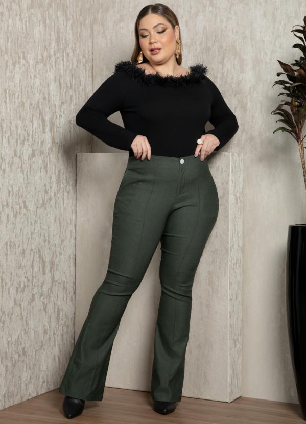 Quintess - Blusa Preta com Pluma no Decote 8