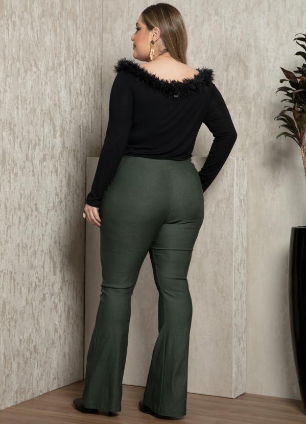 Quintess - Blusa Preta com Pluma no Decote 9