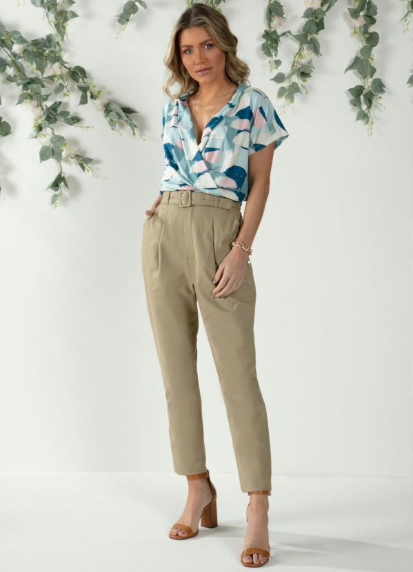 Quintess - Blusa Abstrato Azul com Decote Transpassado 3