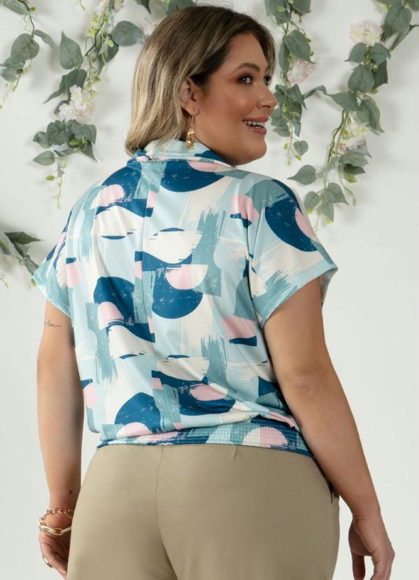 Quintess - Blusa Abstrato Azul com Decote Transpassado 6