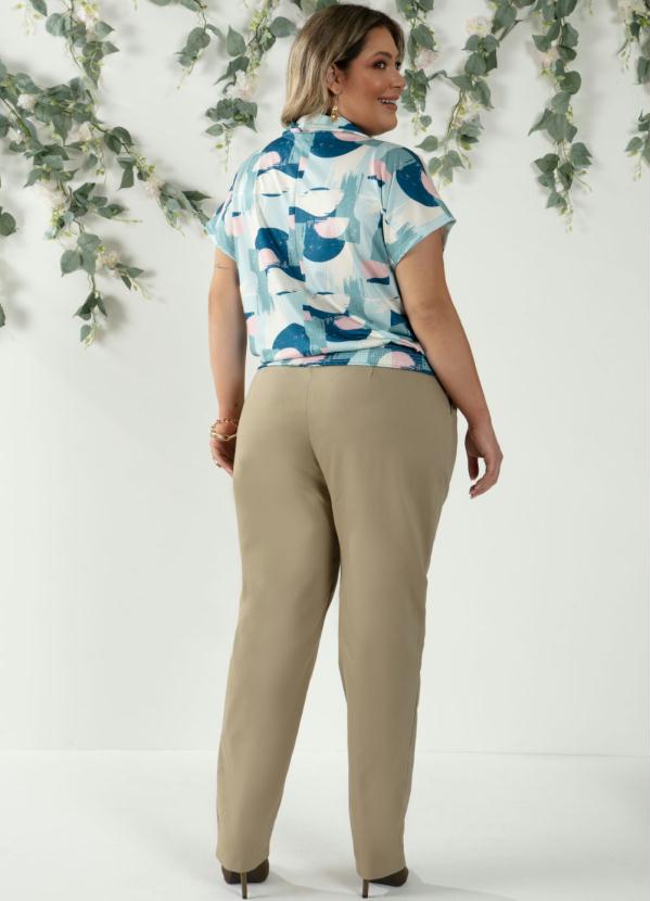 Quintess - Blusa Abstrato Azul com Decote Transpassado 8