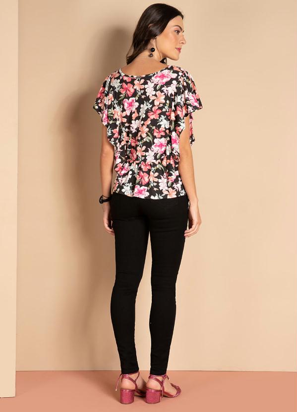 Quintess - Blusa Floral Rosa Decote V com Babados 4