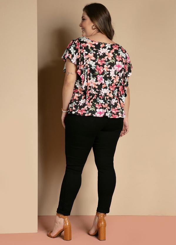 Quintess - Blusa Floral Rosa Decote V com Babados 9