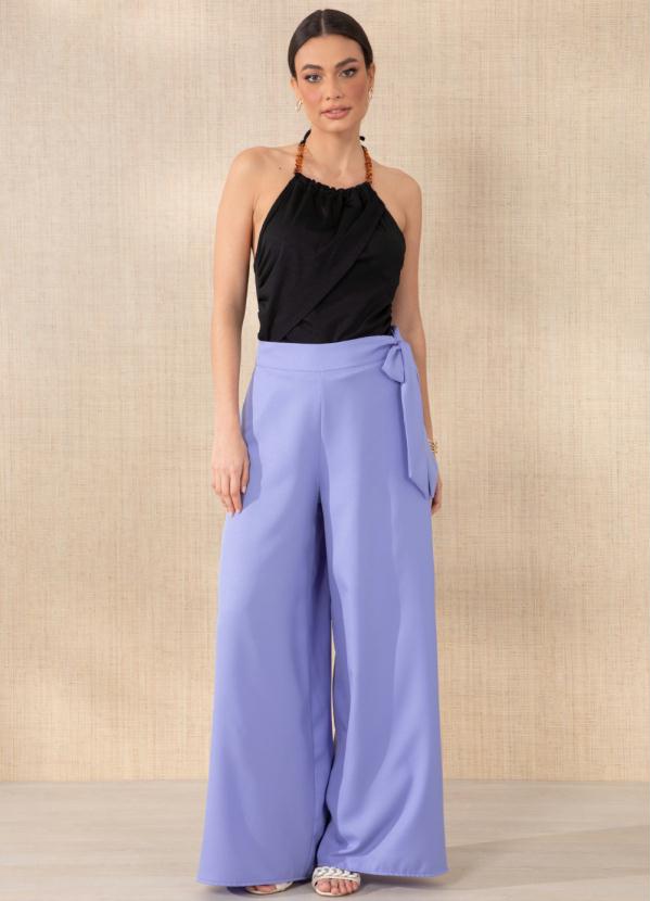 Quintess - Blusa Preta com Corrente no Decote 3