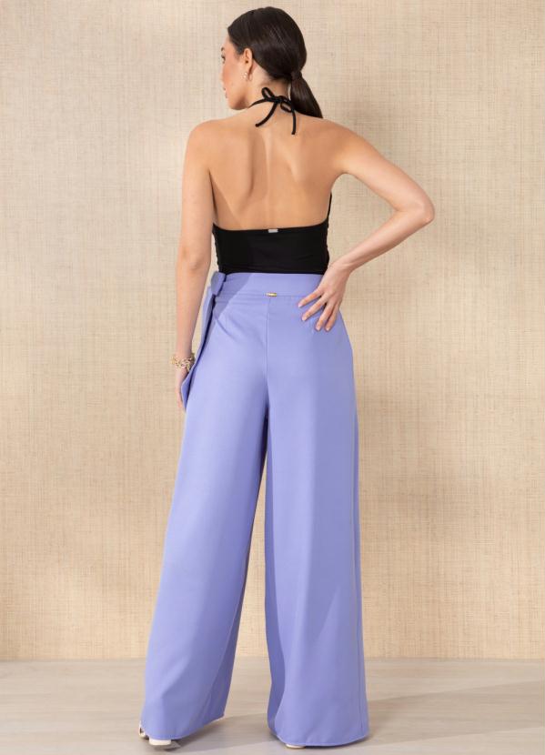 Quintess - Blusa Preta com Corrente no Decote 4