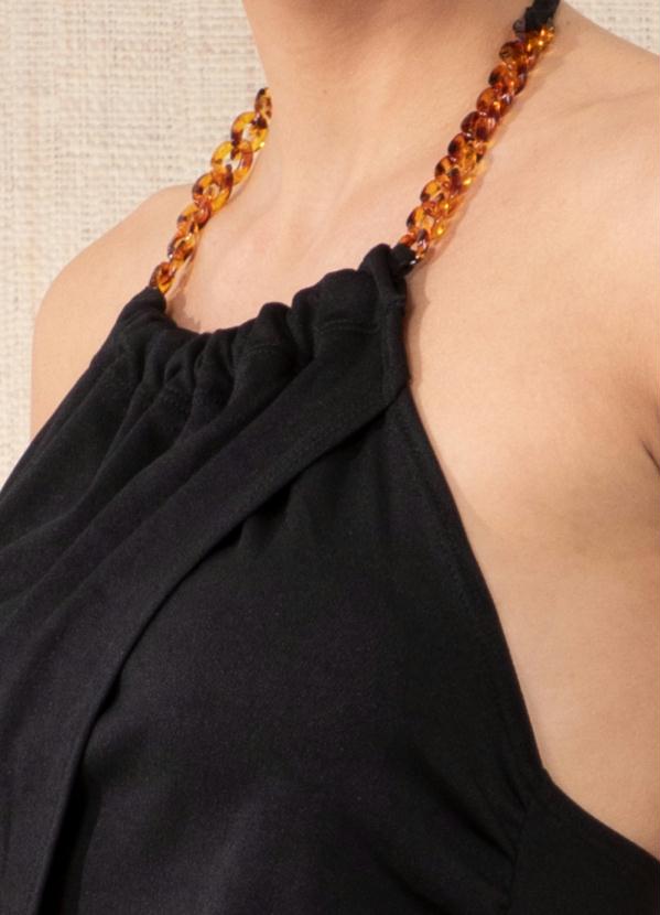 Quintess - Blusa Preta com Corrente no Decote 7