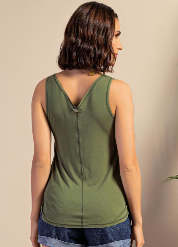 Quintess - Blusa Regata Verde Oliva com Decote V 2