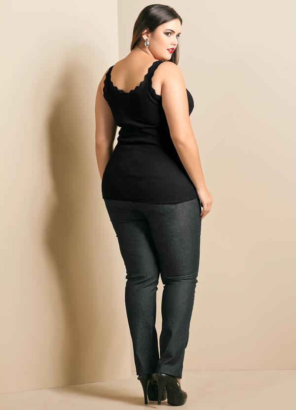 Quintess - Regata Preta Plus Size 4