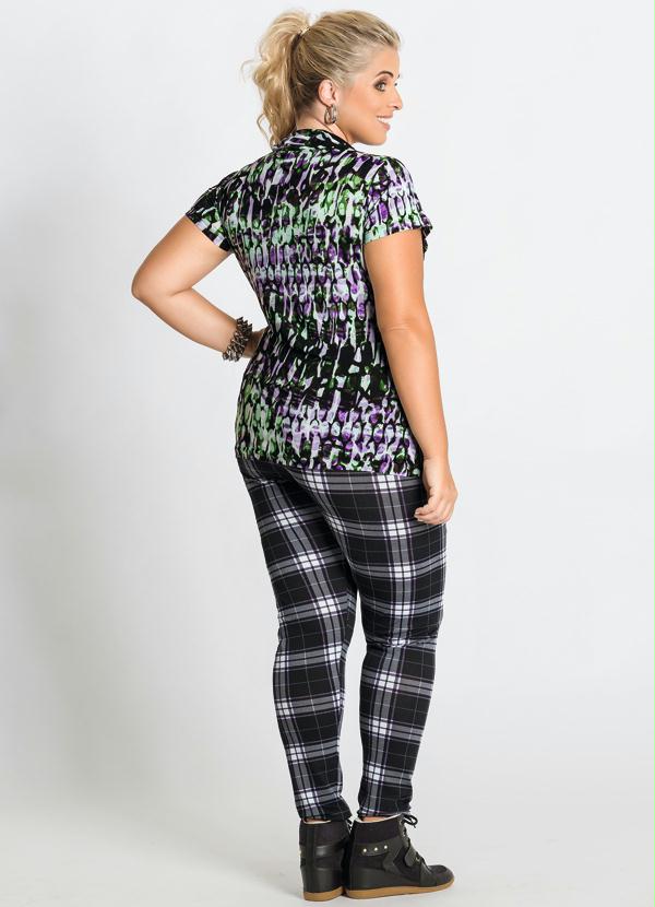 Marguerite - Blusa Decote V Estampa Abstrata Plus Size 4