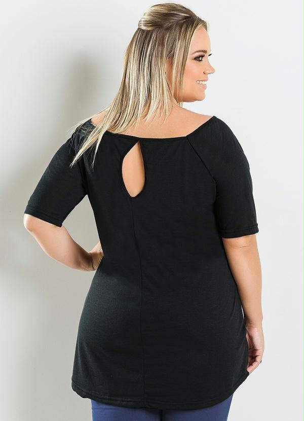 Marguerite - Blusa Mullet Detalhe nas Costas Preta Plus Size 2