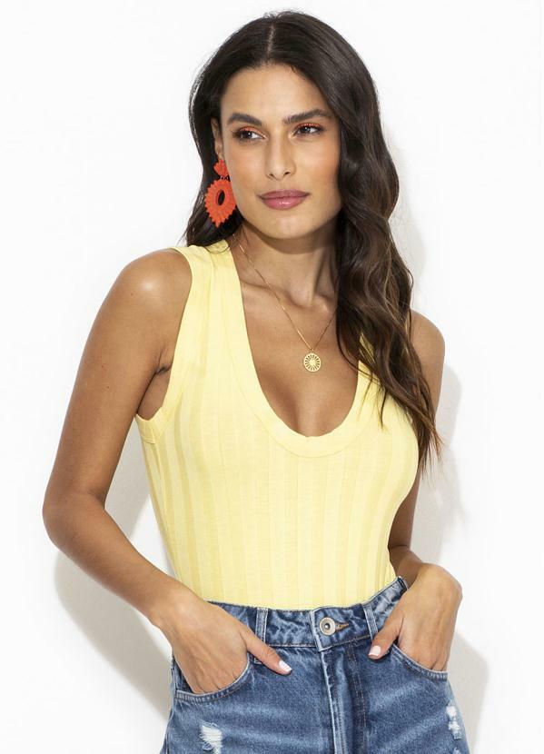 Colcci - Body Canelado Amarelo
