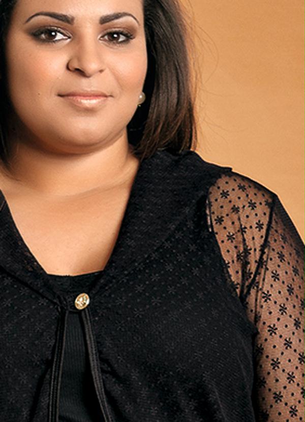 Marguerite - Bolero em Renda Plus Size Preto 3