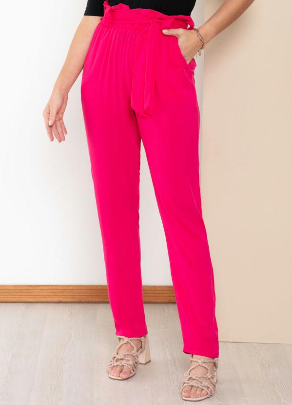 Quintess - Calça Clochard Pink com Bolsos Funcionais