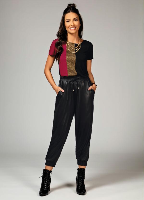 Quintess - Calça Jogger Preta com Bolsos Funcionais 5