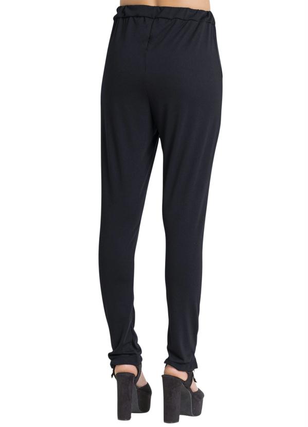 Outlet - Calça Jogging Preta com Bolsos Funcionais 6