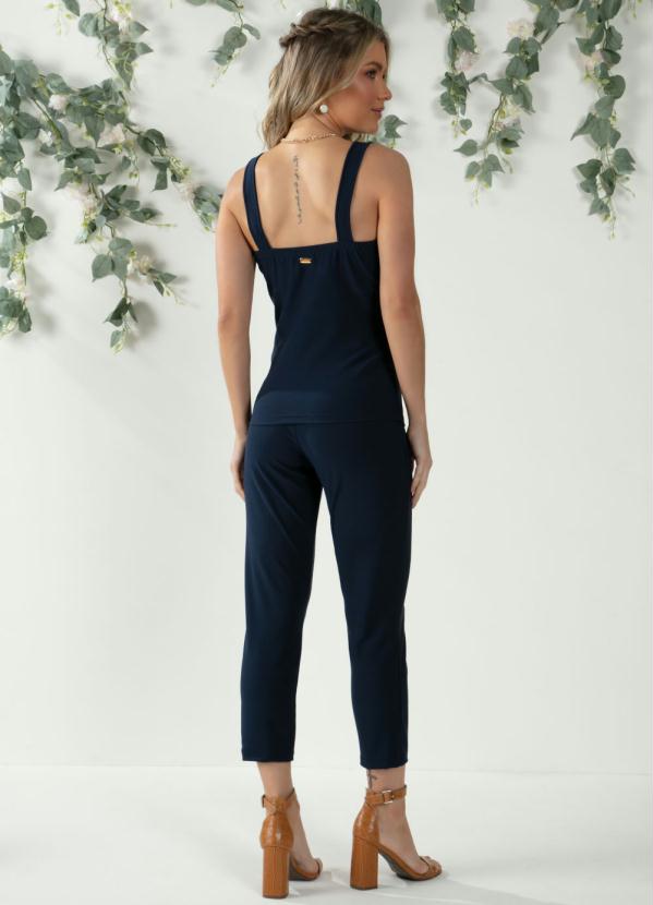 Quintess - Calça Cropped Marinho com Cintura Alta 4