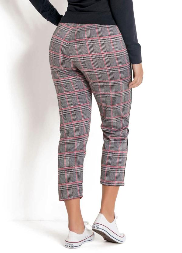 Multimarcas - Calça Cropped Reta Xadrez com Listra Lateral 2