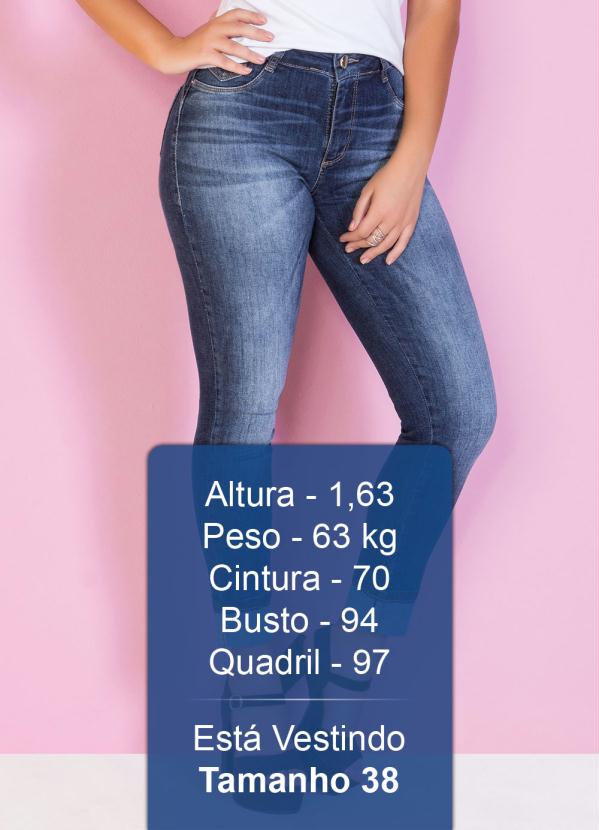 Sawary Jeans - Calça Croppep Jeans com Barra Dobrada e Strass 4