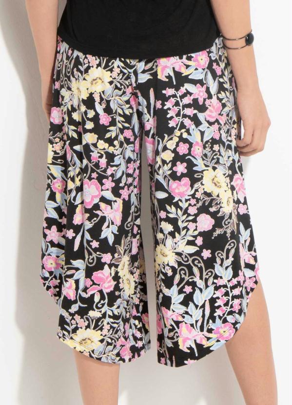Quintess - Calça Pantacourt Floral Dark Quintess 2