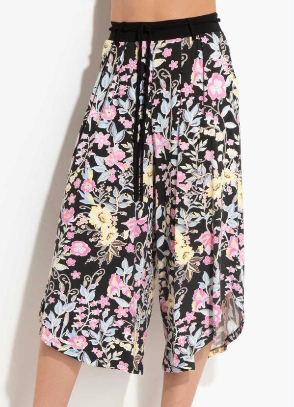 Quintess - Calça Pantacourt Floral Dark Quintess 5