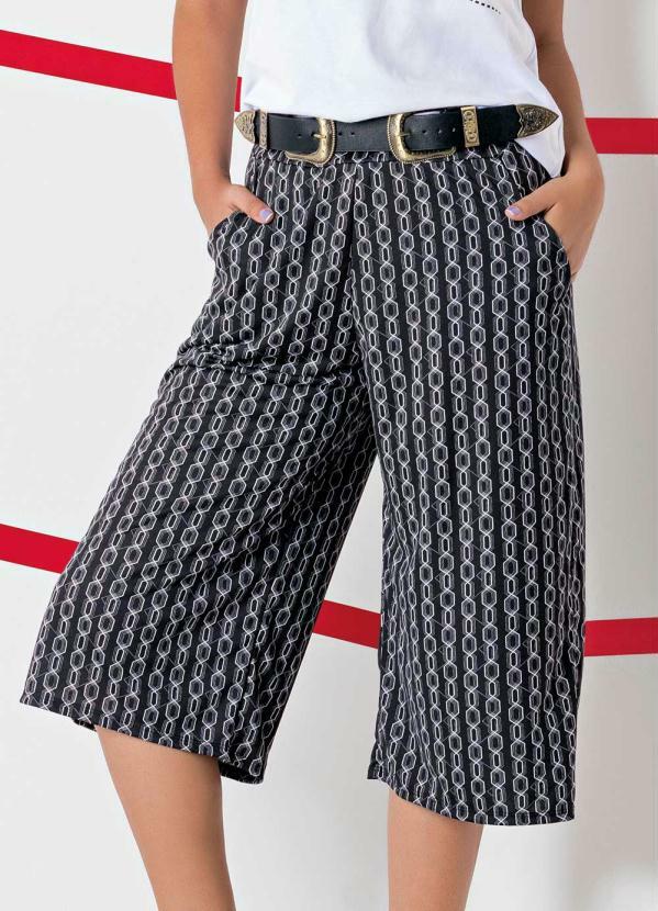Outlet - Calça Pantacurt Estampada com Bolsos