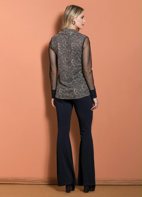 Outlet - Calça Flare Preta com Cintura Média 4