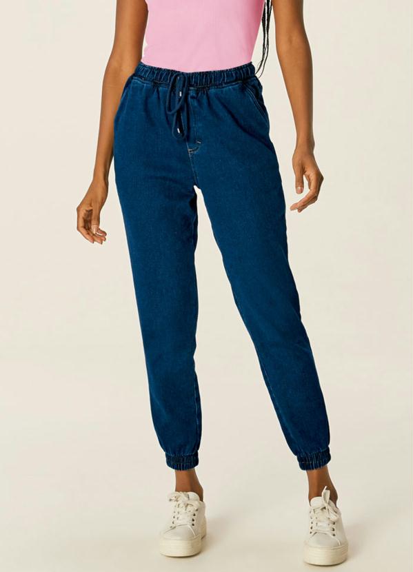 Malwee - Calça Azul Escuro Jogger em Jeans Estonado
