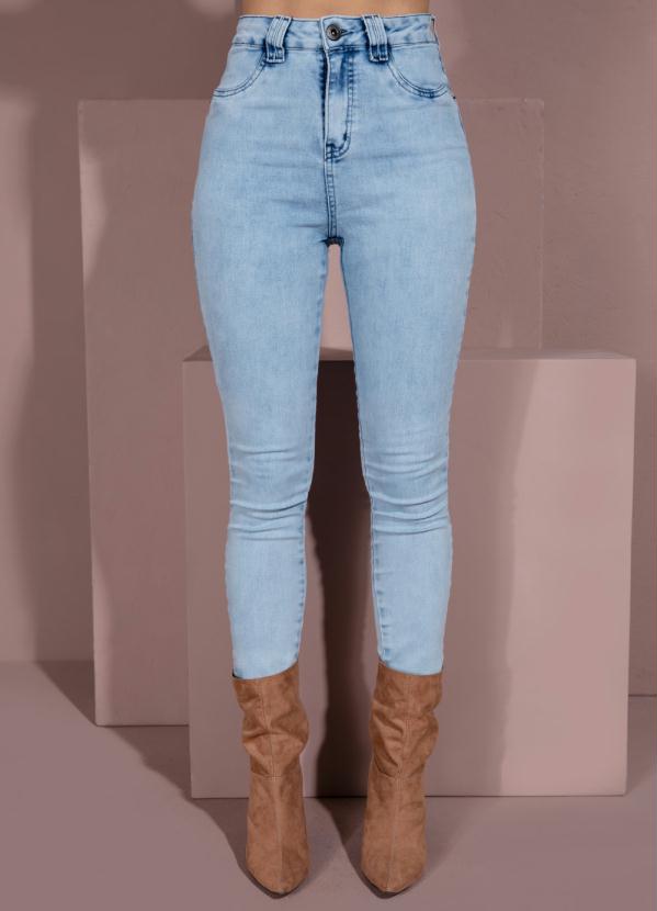 Quintess - Calça Cropped Jeans Claro com Bolsos Decorativos 5