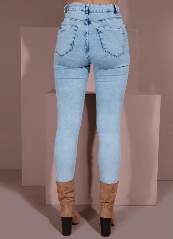 Quintess - Calça Cropped Jeans Claro com Bolsos Decorativos 6