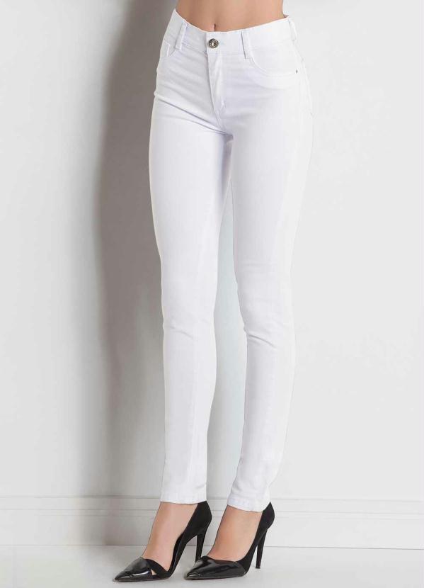 calça branca da sawary