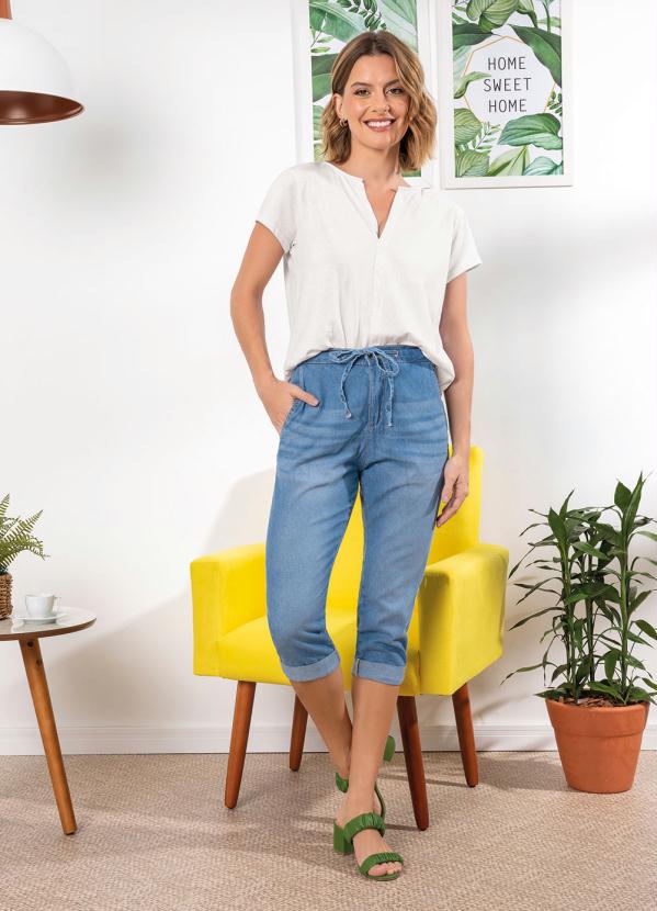 bonprix - Calça Jeans Confort Cropped Azul Claro 6