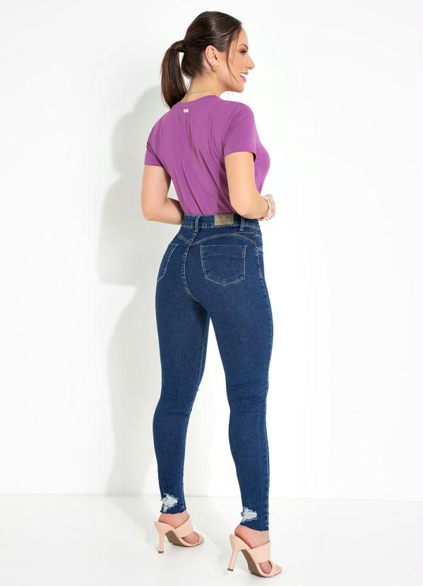 https://ph-cdn3.ecosweb.com.br/imagens01/foto/moda-feminina/calca-jeans/calca-jeans-push-up-com-destroyed-sawary_361097_600_5.jpg