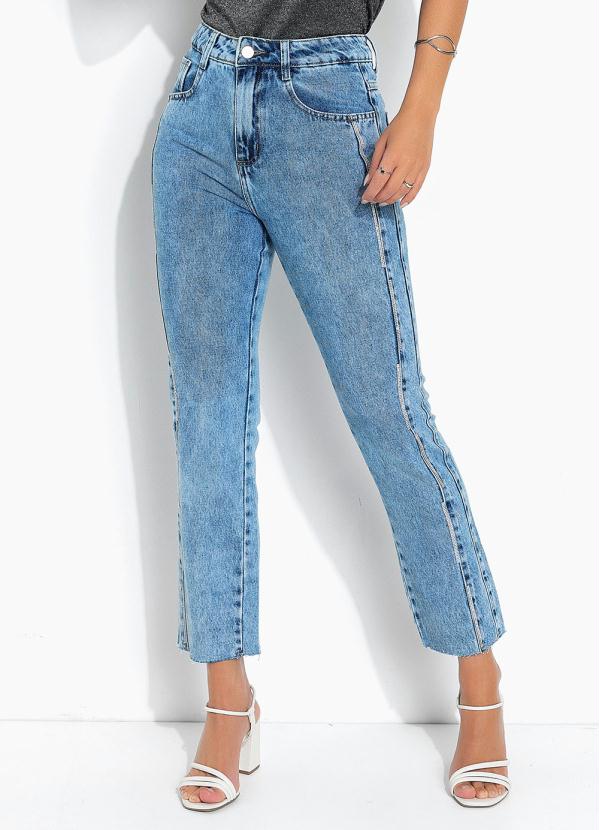 calça jeans reta com strass sawary sawary jeans