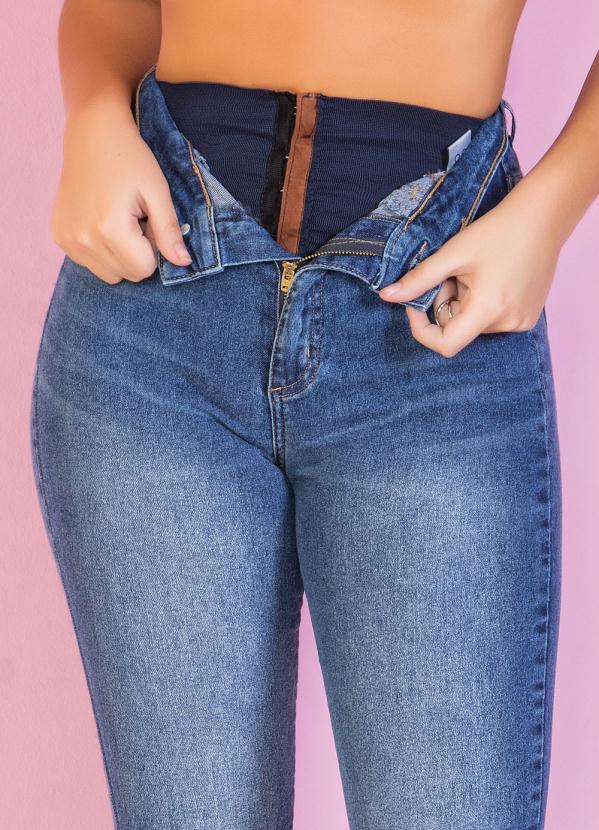 calça jeans com cinta embutida atacado