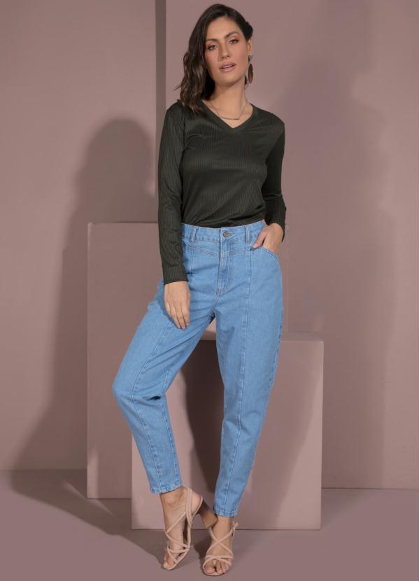 Quintess - Calça Slouchy Jeans Claro com Recorte Frontal 3