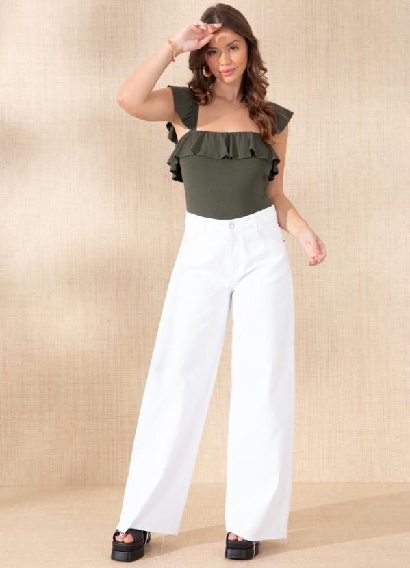 Quintess - Calça Branca com Barra Desfiada 12