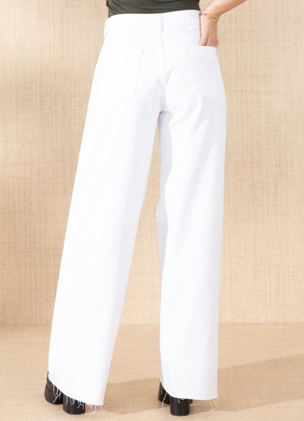 Quintess - Calça Branca com Barra Desfiada 9