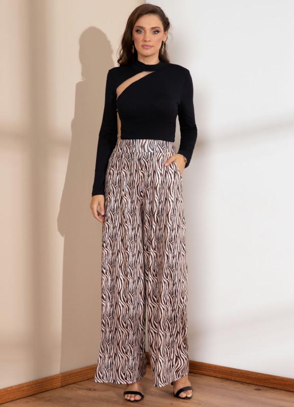 Quintess - Calça Pantalona Tigre Bege com Pregas e Bolsos 5