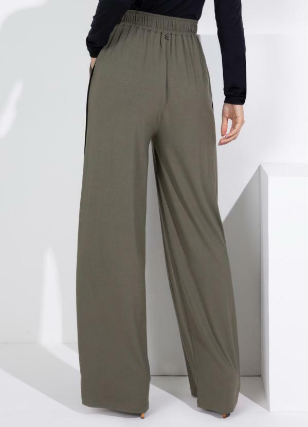 Quintess - Calça Pantalona Verde com Bolsos 2