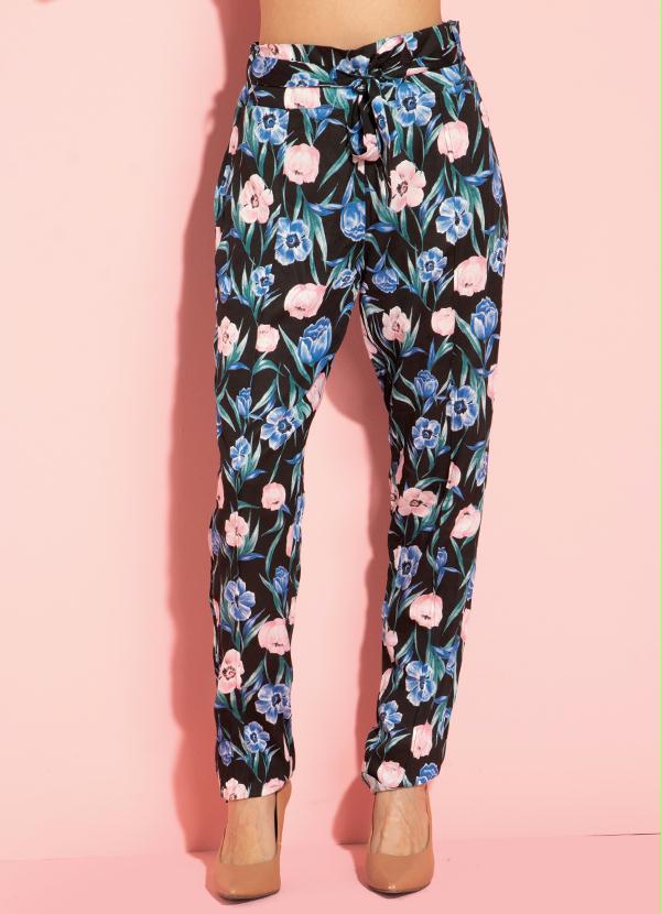 Quintess - Calça Floral Preta com Barra Italiana