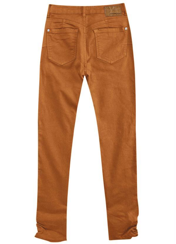 Malwee - Calça Caramelo Push Up em Sarja 6