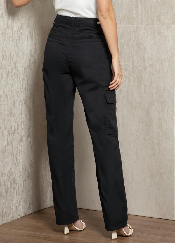 Quintess - Calça Cargo Preta 4