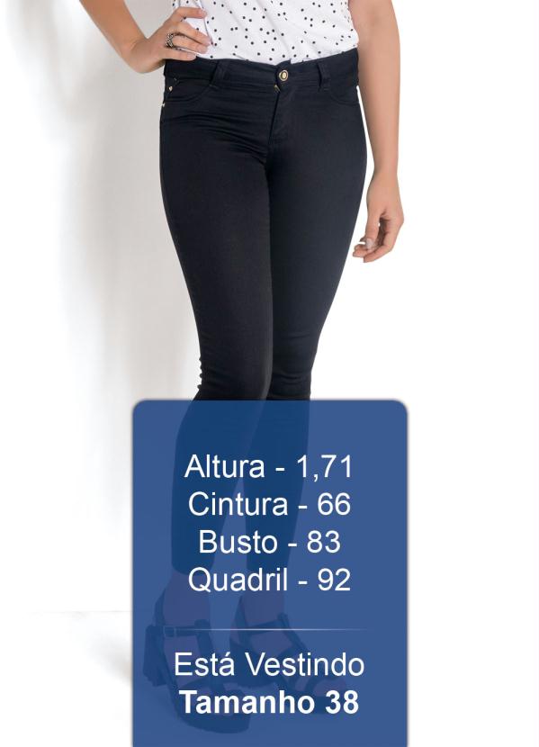 Sawary Jeans - Calça Cigarrete em Sarja Preta Sawary 3
