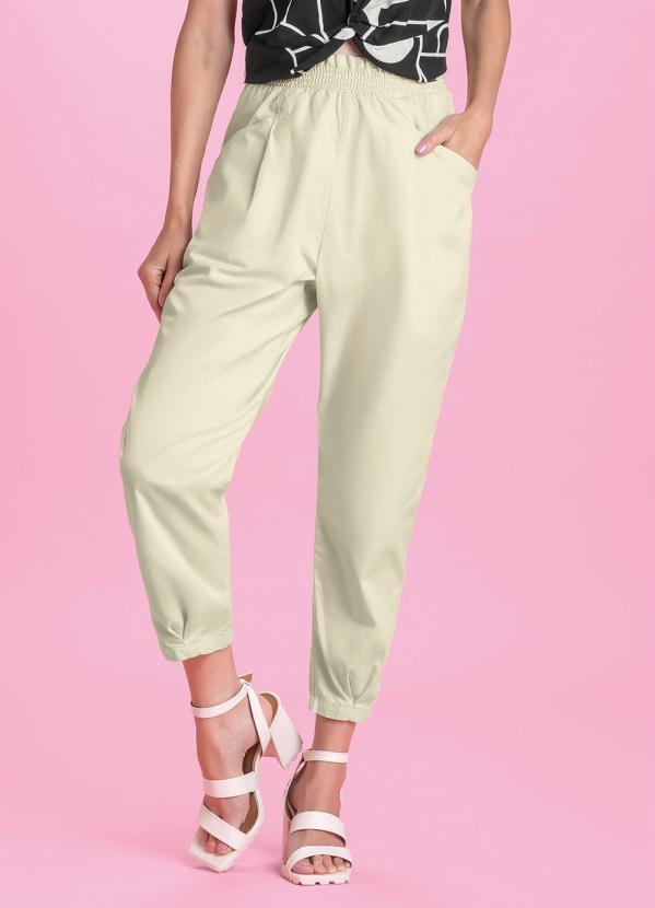 Marialícia - Calça em Sarja Bege