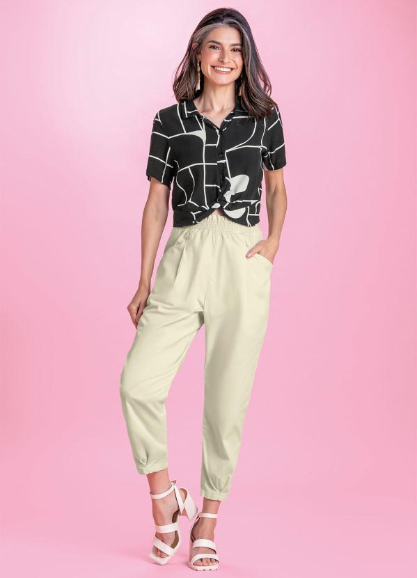 Marialícia - Calça em Sarja Bege 2