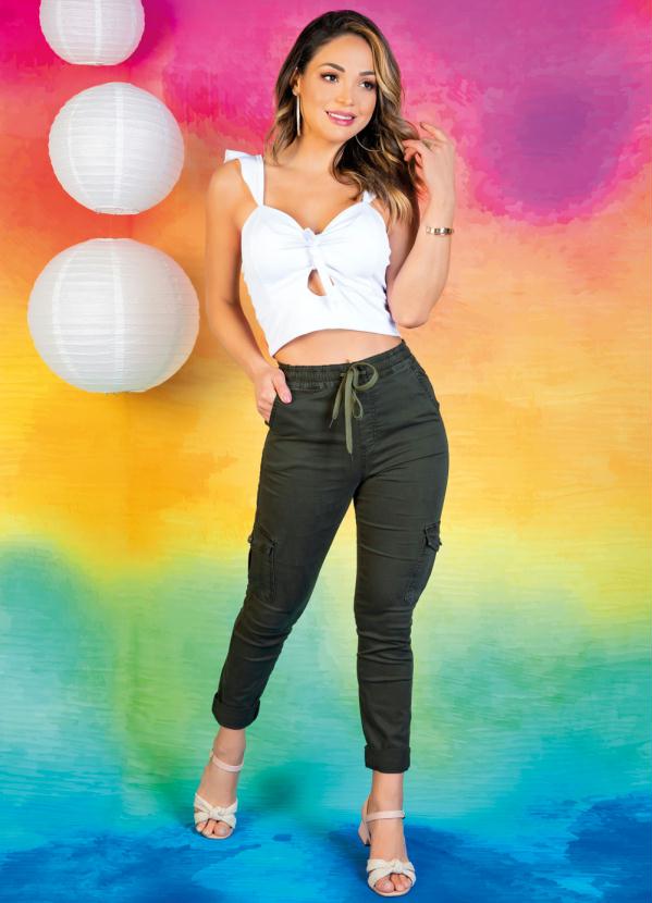 Sawary Jeans - Calça Jogger Verde Militar com Bolsos Sawary 3