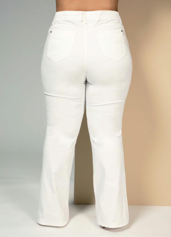 Quintess - Calça Off White com Bolsos Funcionais e Filete N 6
