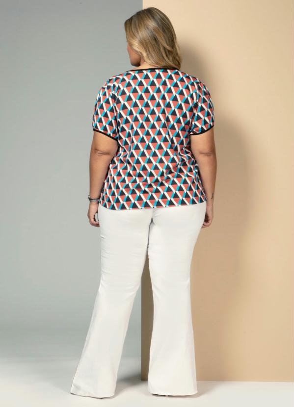 Quintess - Calça Off White com Bolsos Funcionais e Filete N 8