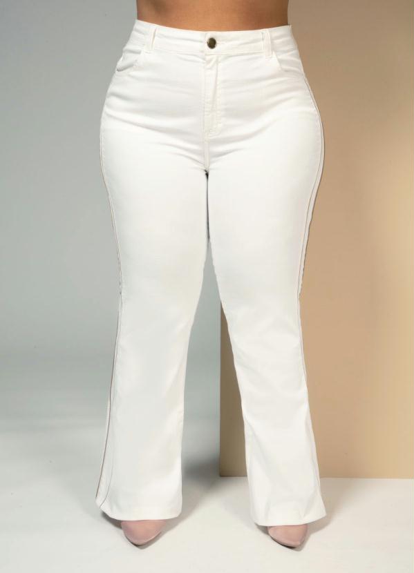 Quintess - Calça Off White com Bolsos Funcionais e Filete N 9